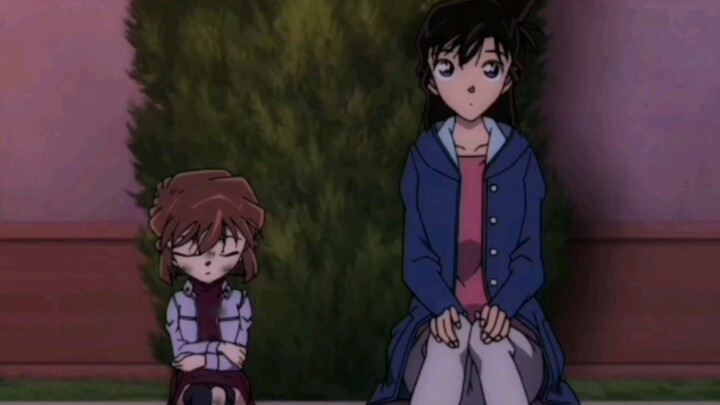 [ Detective Conan ] Two cute girls interacting with each other