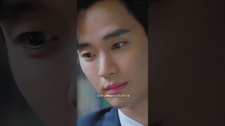 Caring husband 🥰😍 queen of tears #shorts #kdrama #kimsoohyun #kimjiwon #ytshorts