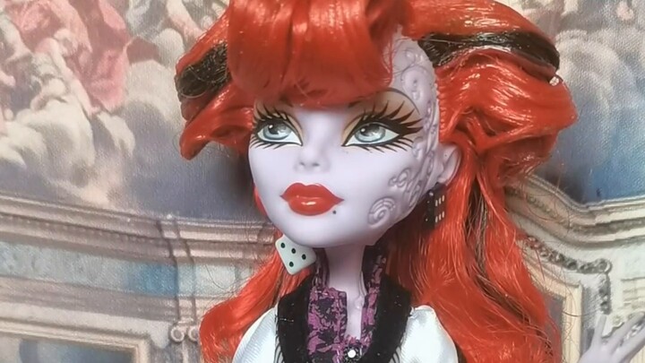 [Monster High Doll] Con gái của Phantom thừa hưởng vết sẹo rất nghệ thuật Monster High Elf High Scho