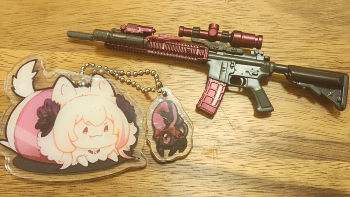 M4SOPMOD2酒席的扫荡者1/6和1/1手办对比（不是）