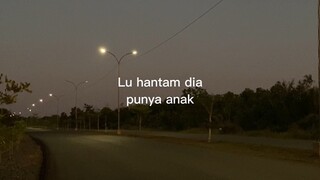 Jangan lupa follow tiktok gw gusyyaa