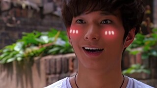 กังจื่อและกู่เฟิ่นซีเป็นเกย์แน่นอน! ดูเหมือนว่าเขาจะฝึกดาบเยอะมาก!
