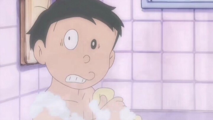 【哆啦A梦名场面】大雄被迫去洗澡还被静香偷看了