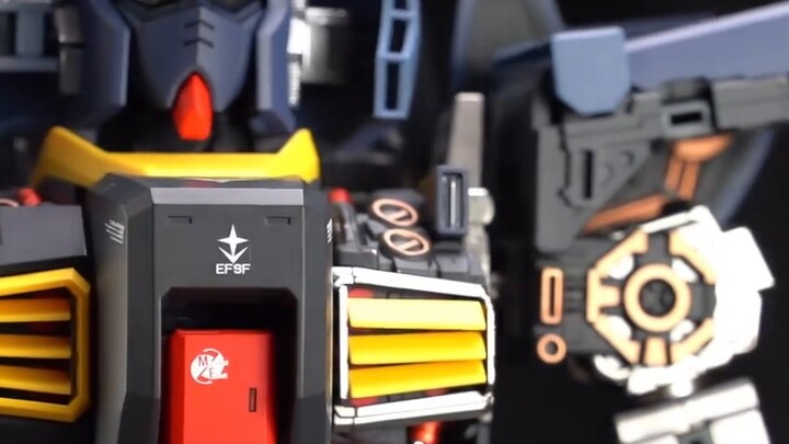 PG Mark Rabbit được biết đến là cấu trúc nội bộ mạnh nhất pg trong lịch sử của Bandai? "Ví dụ về sơn