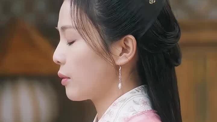 ความรักเดินตามสายลม แม้ลมจะหยุดพัดก็ยากที่จะสงบลง