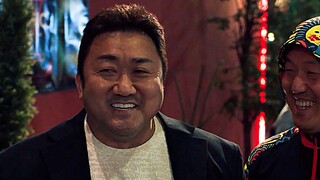 Enjoy the hilarious scenes of Xiba Superman Ma Dongxi! ! "She is looking at me, she just likes me!"