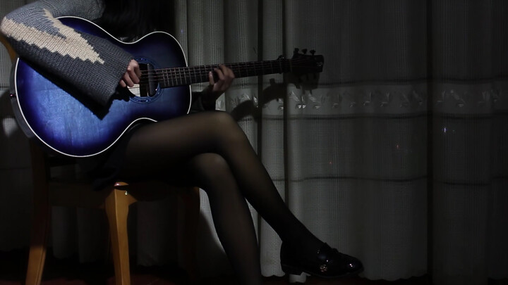 A girl covers "Fate Stay Night" with guitar