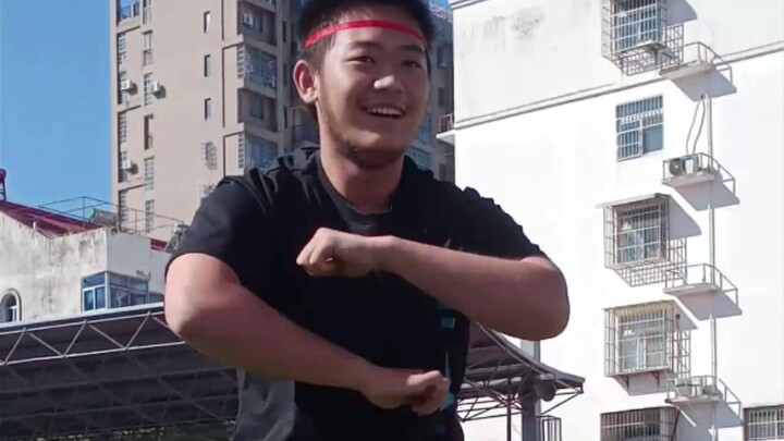 不就是运动会跳个舞吗，说到做到！