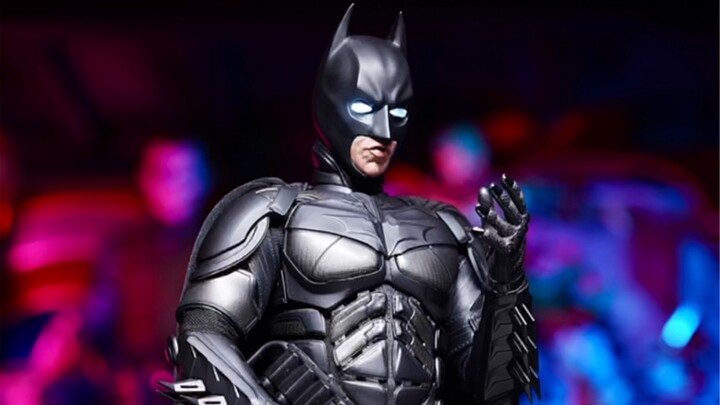 รีวิวโดยละเอียดของ HOTTOYS Batman DX19 ในครั้งนี้ เรายังนำ DX12 และชุด Batman มาเปรียบเทียบกันอย่างล