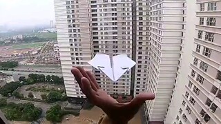 Paper Folding Tutorial: A Plane That Can Fly Back