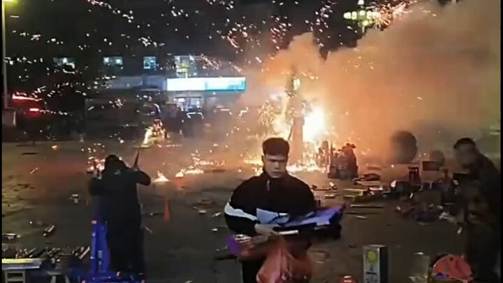 200 kembang api dinyalakan di masyarakat, ganti rugi perdata sebesar 4,2 juta, penahanan pidana sela