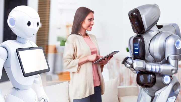 Robot that seems to convey emotion while reading