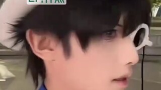 คอสสูทหนึ่งตัวสำหรับคอสเพลย์ตัวละครสามตัว