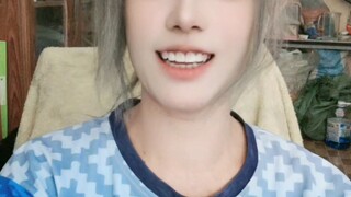 ไม้แขวนเสื้อแบบมีคลิปหนีบ