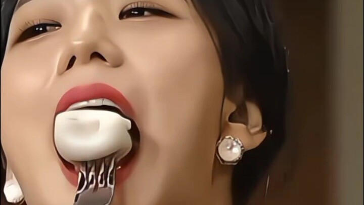 black pink Mukbang short video🍓