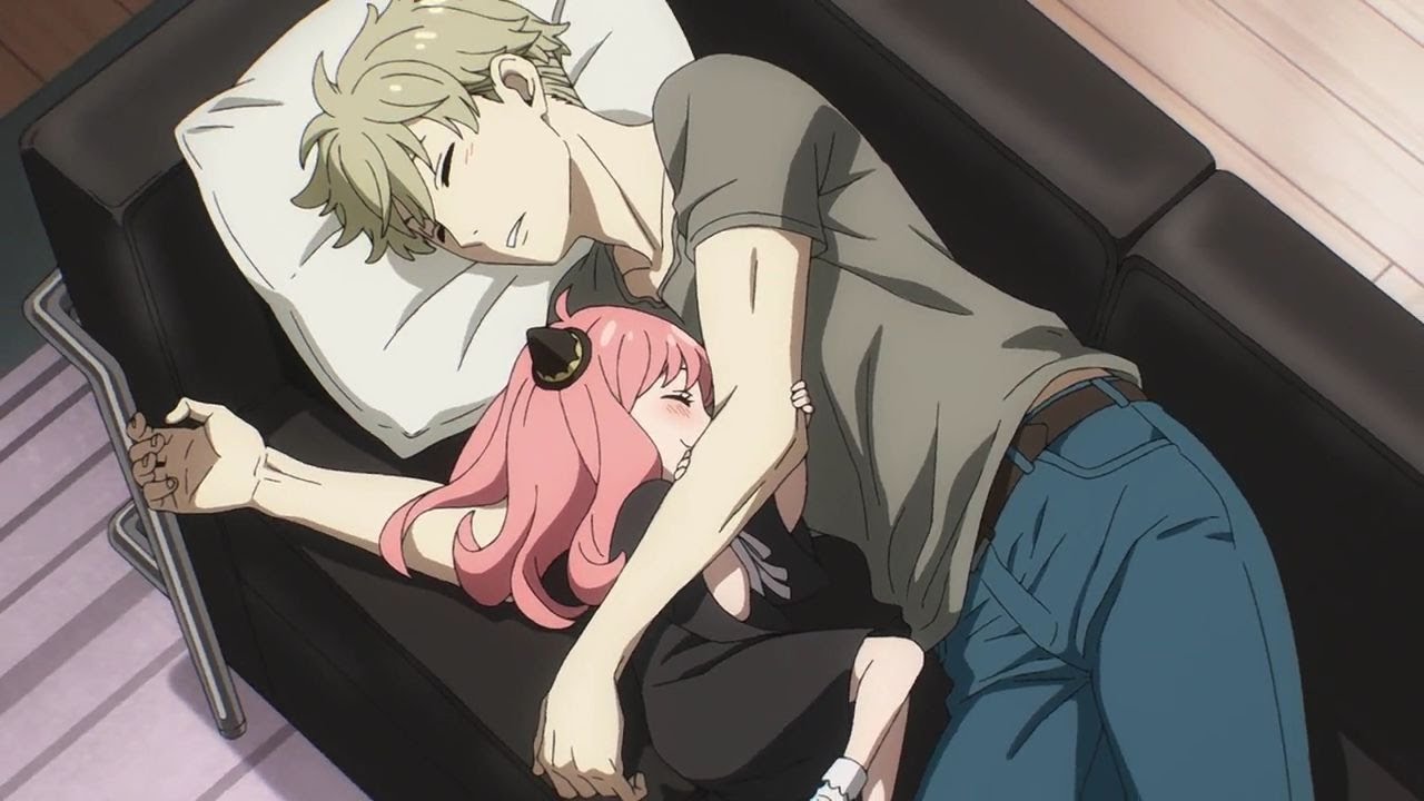 Spy x family cuddle