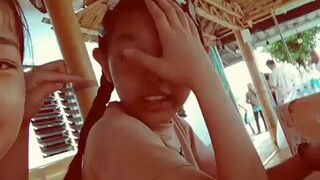 เด็กติดโทรศัพท์😂🤣