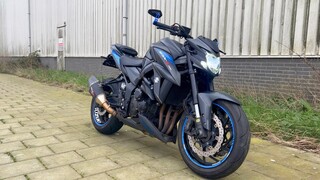 SUZUKI GSXS-750 Yoshimura Exhaust ll Start up / Revs / Fly By / Sound (LOUD)