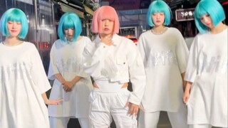 五个蔡文姬街头蹦迪大跳Wife！齐的吓人！