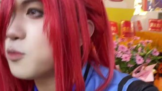 Ai nói bạn không thể cosplay nếu bị gãy xương? Phim hai chiều thực sự có thể được sản xuất ngay cả k