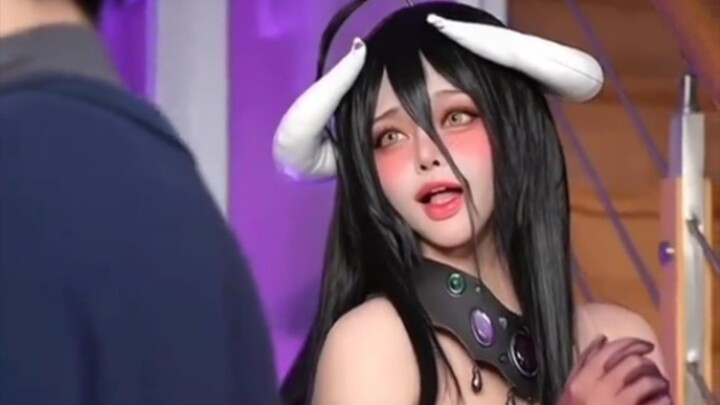 cosplay albedo asli