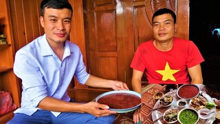 TIẾT CANH NGAN BỮA CƠM NGÀY GẶT LÚA/Hoàng Việt Tây Bắc