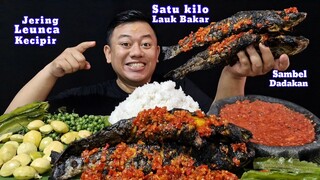 MAKAN BESAR ⁉️ SATU KILO IKAN BAKAR LALAPAN JENGKOL MENTAH SAMBEL TERASI