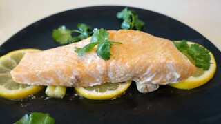 Easy healthy baked salmon with lemon & lemongrass