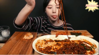 Há cảo với mì Chapapuri cay phần 8 #mukbang