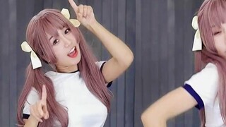[Xiao Shen'er] สาวโรงเรียนในชุดออกกำลังกายหางม้าคู่ "Thumbs Up", "Drunken Butterfly", "Love to Kill 
