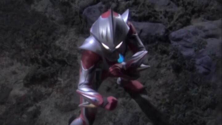 The difference between the OP of Ultraman in Heisei Phase 2