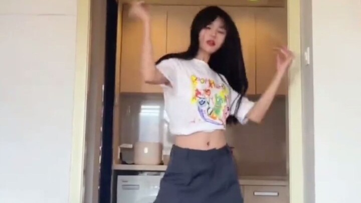 Such an exciting dance, are you sure you don’t want to watch it?