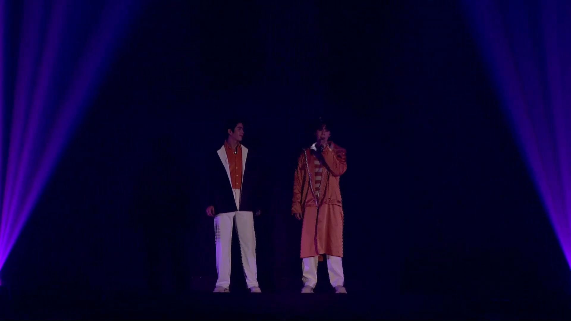 Love Out Loud Fan Fest 2023 LOVOLUTION (1_1) - BiliBili