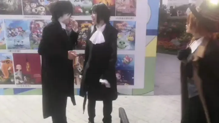 [Life] "Bungo Stray Dogs" Cosplay & Funny Interactions