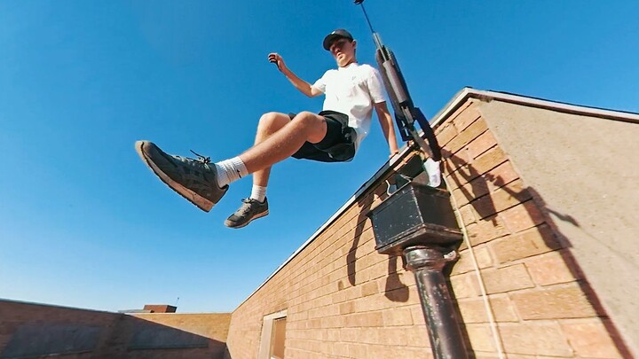 Quay Cảnh Parkour Bằng Cách Không Ngờ!