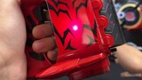Double the playability? Infrared reading + single body transformation! Kamen Rider Revice DX Crimson