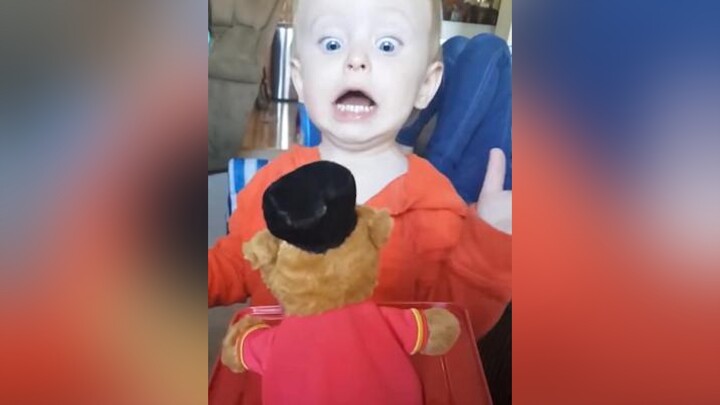 video trẻ em vui nhộn dethuongmuonxiu haihuocvuinhon cutebaby funny baby