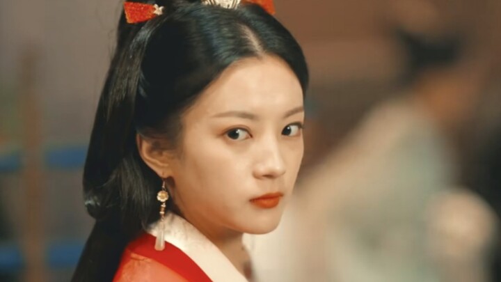 Adegan pertarungan Zhang Yaqin juga cukup eksplosif di industri drama online. Aku suka ekor kalajeng