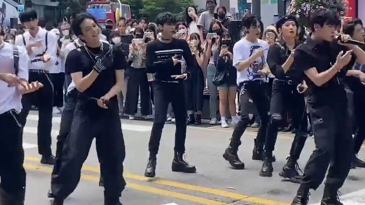 ATEEZ junior COVER stray kids Menu Tuhan