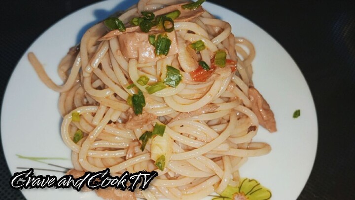 Easy Pinoy style tuna pasta! 😋