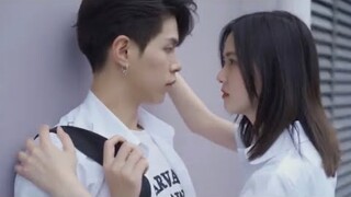 She Flirts Him No Messy