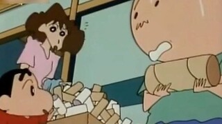 Shin-chan’s collection turns out to be...unexpected!