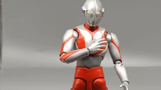 [Stop-motion animation] Remake of "Chicken Soup" with Ultraman SHF