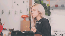 XR โชว์รูม1_ROSÉ