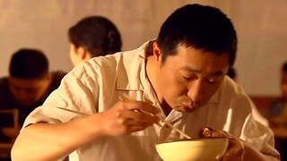 大蒜就面条，看林永健吃的多香啊！