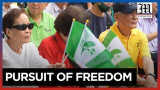 Taiwan activists raise flag for independence