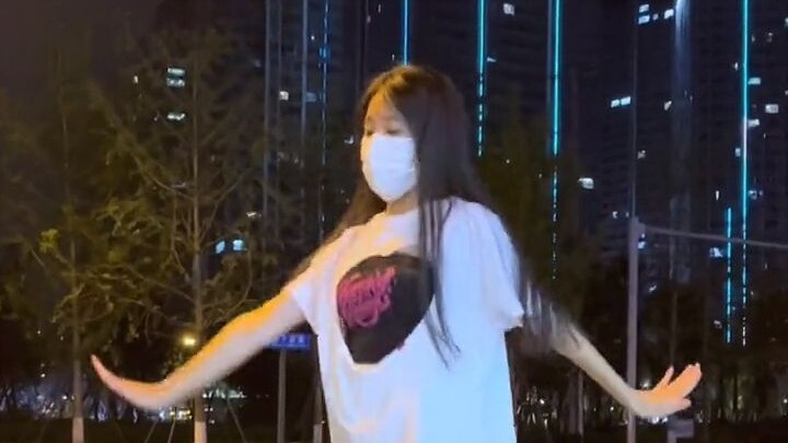Tidak peduli seberapa terlambatnya Anda, Anda harus menikah karena cinta. Hanya ada cinta yang cocok