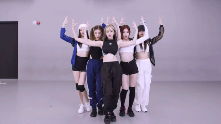 [ITZY] Saat LOCO Hanya Tersisa Irama Pengiring