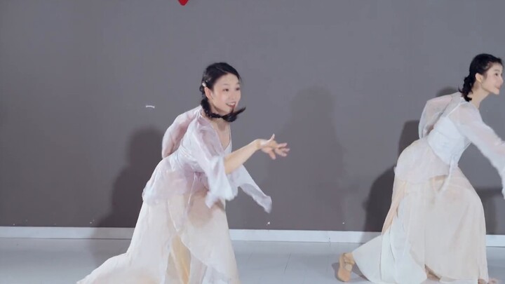 การเต้นรำคลาสสิก "Light Rain" งดงามมาก ออกแบบท่าเต้นโดย City Dance Theatre Zheng Simin และ Tan Ling