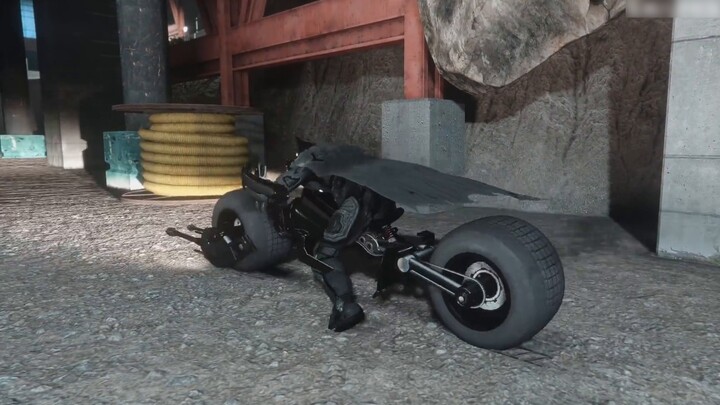 [GMV] Batman chạy xe máy điên cuồng trong ngày tận thế